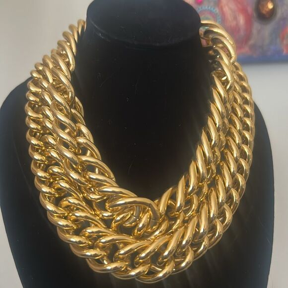 Anne Klein Elegant Gold Chain Necklace - Picture 4 of 5